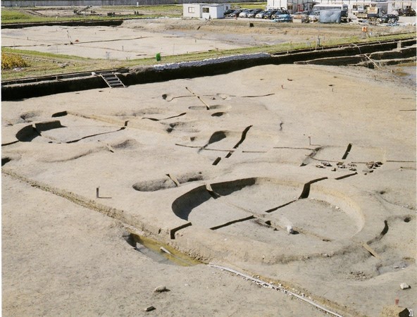 弥生時代中期の建物跡